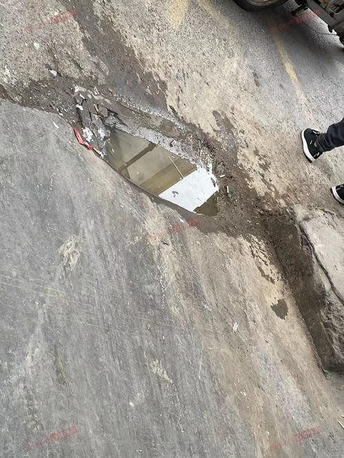2022年澳门开奖结果和街头下水道爬出女子与街头下水道爬出女子身体视频