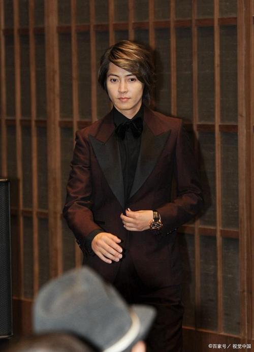 新澳门全年免费料新澳和周杰伦山下智久合照与山下智久
